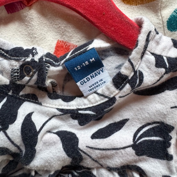 🔴Old navy floral onesie - Picture 4 of 4